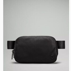 Lululemon Everywhere Belt Bag 1L, Black